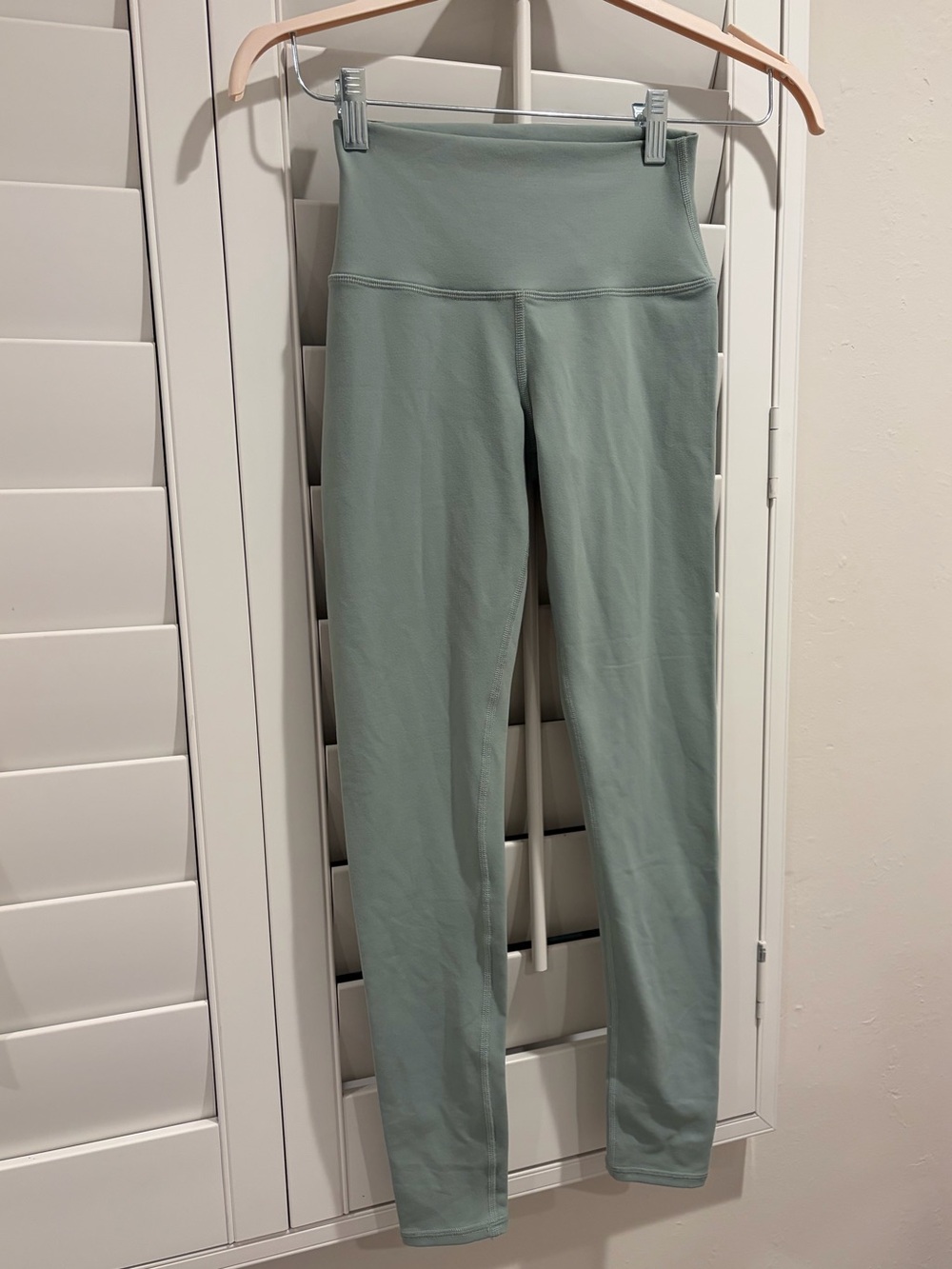 Alo Yoga High-Waist Dash Legging Eucalyptus